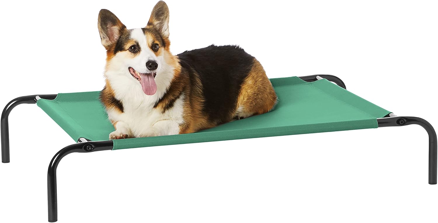 Cama elevada transpirable para perros en verano